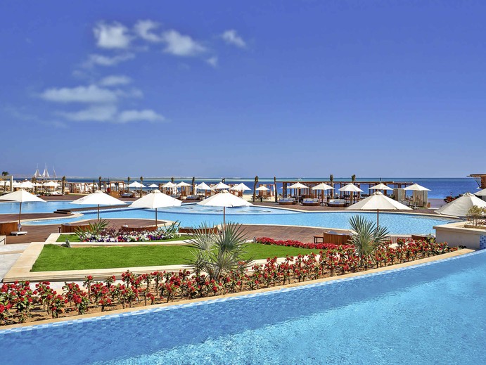 Rixos Premium Magawish Suites & Villas photo